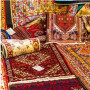 نقش فرش در فرهنگ محلی در اکثر جوامع به عنوان یک هنر و صنایع دستی مهم شناخته می‌شود و تأثیر گذار بر فرهنگ و زندگی اجتماعی دارد. در زیر، به برخی از نقش‌های فرش در فرهنگ محلی اشاره می‌شود.